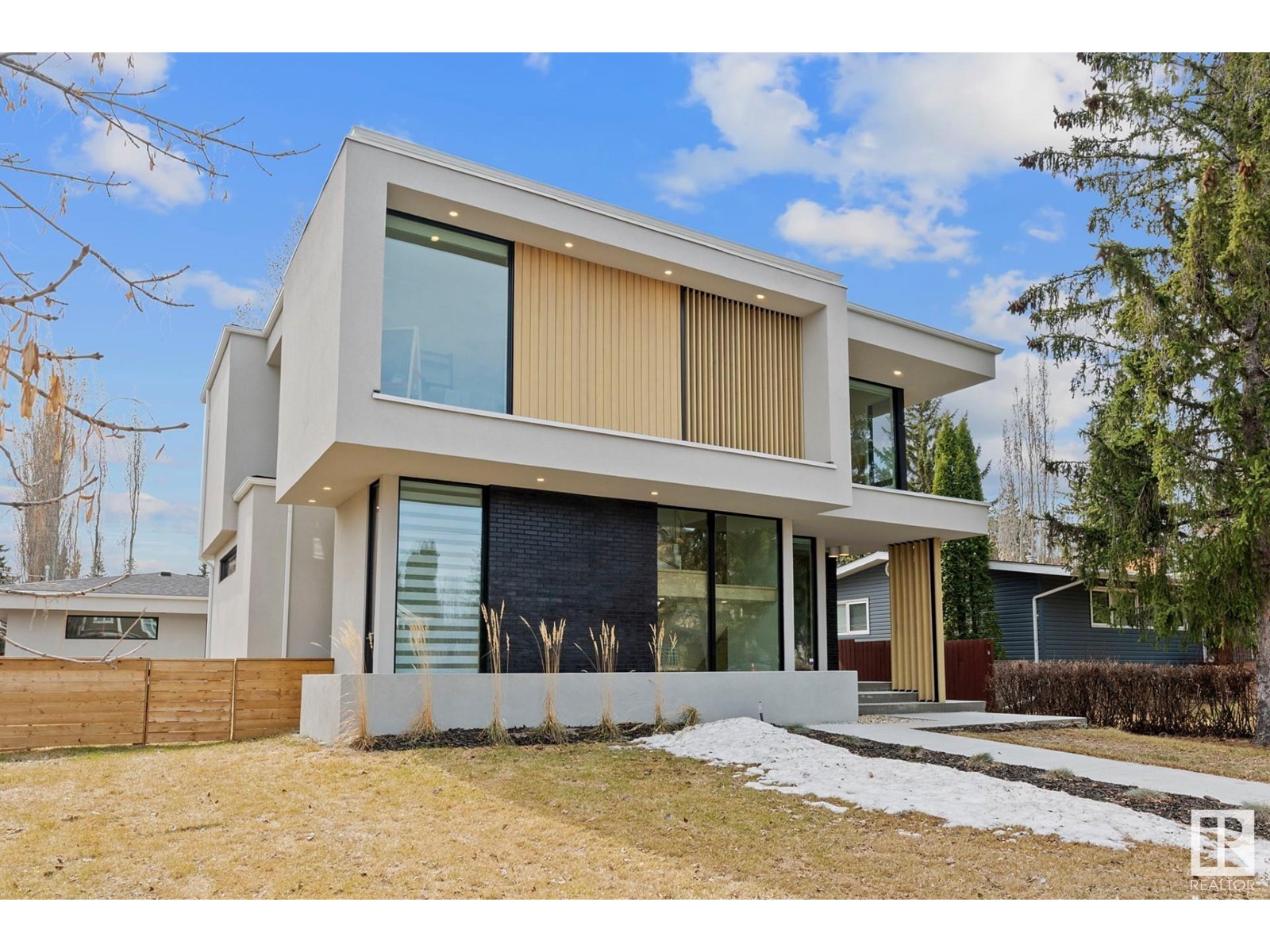 Property at 13807 88 AV NW image 2