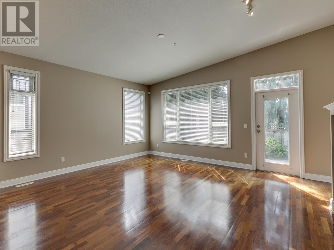 147 19639 Meadow Gardens Way, Pitt Meadows, British Columbia  V3Y 2T5 - Photo 10 - R2990860