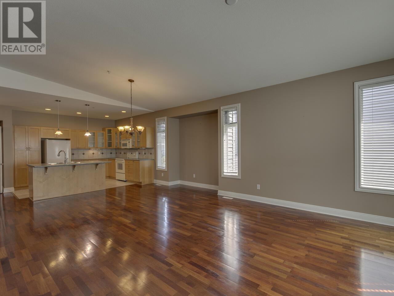 147 19639 Meadow Gardens Way, Pitt Meadows, British Columbia  V3Y 2T5 - Photo 12 - R2990860