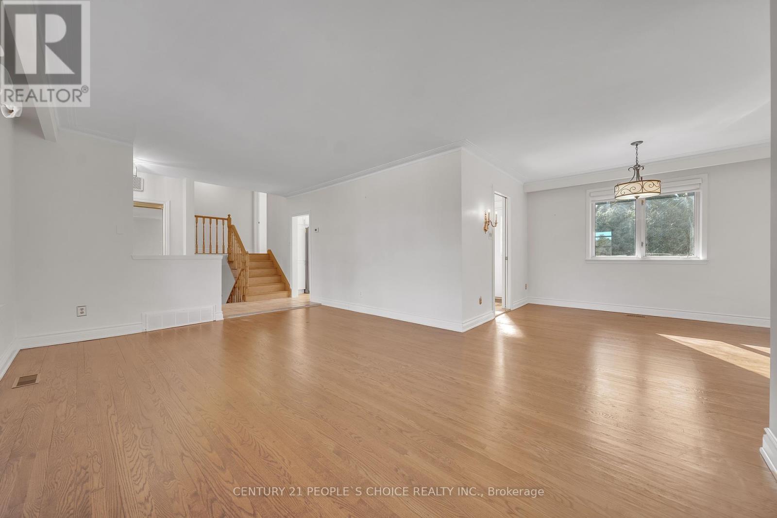 26 Paultiel Drive, Toronto, Ontario  M2M 3P3 - Photo 12 - C12034030