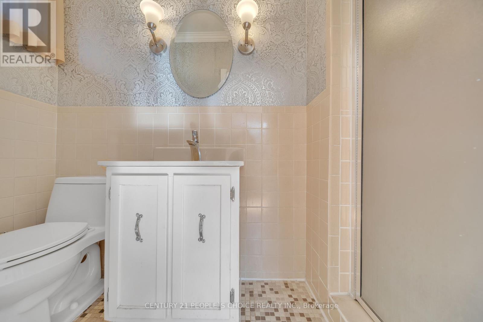26 Paultiel Drive, Toronto, Ontario  M2M 3P3 - Photo 22 - C12034030