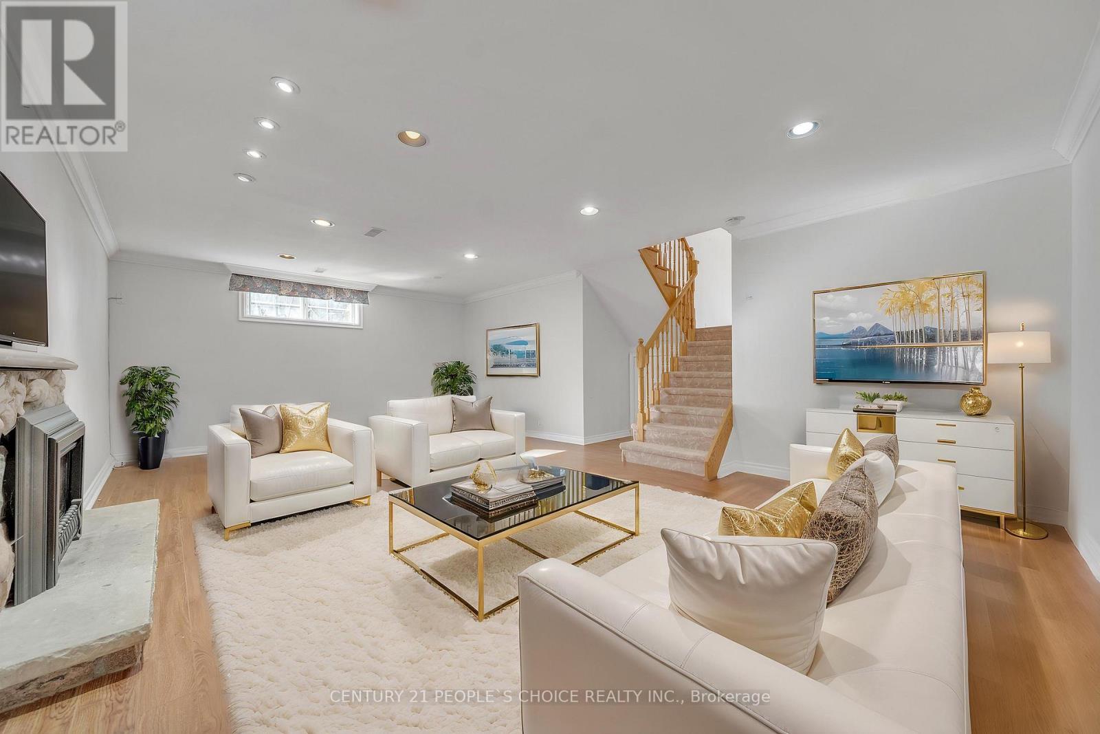26 Paultiel Drive, Toronto, Ontario  M2M 3P3 - Photo 37 - C12034030