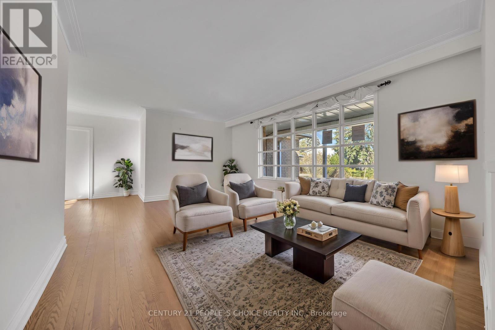 26 Paultiel Drive, Toronto, Ontario  M2M 3P3 - Photo 8 - C12034030