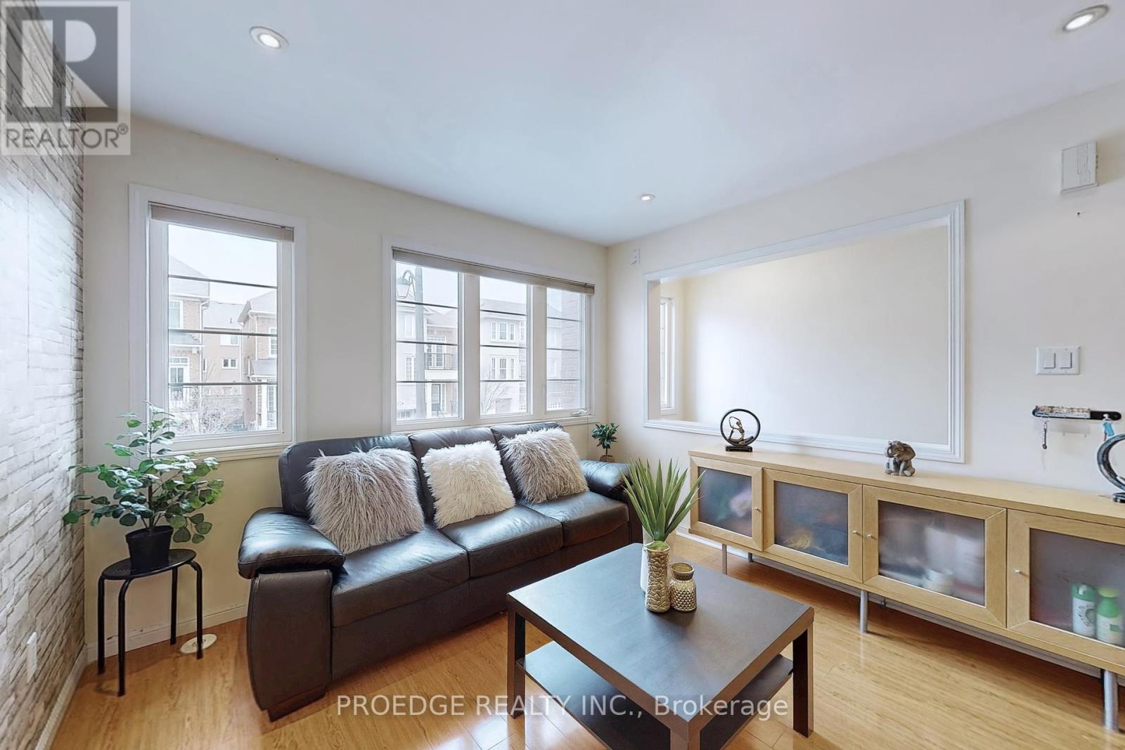 53 Ferguson Street, Toronto, Ontario  M1L 0C9 - Photo 9 - E12085195