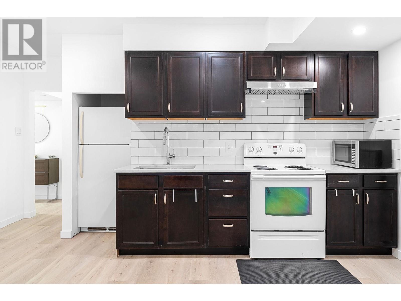 2045 Kirkstone Road, North Vancouver, British Columbia  V7J 3M9 - Photo 20 - R2990407