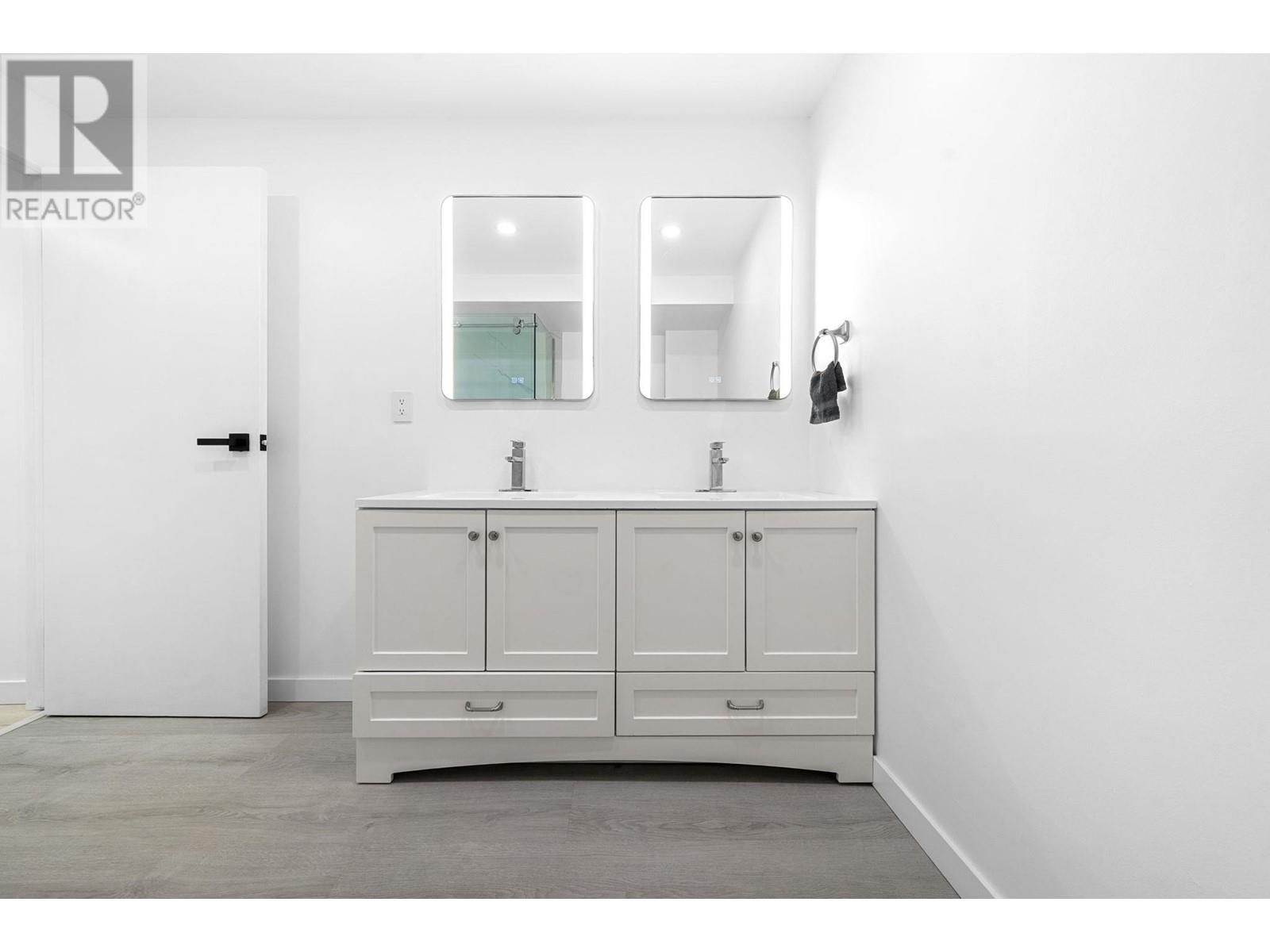 2045 Kirkstone Road, North Vancouver, British Columbia  V7J 3M9 - Photo 18 - R2990407