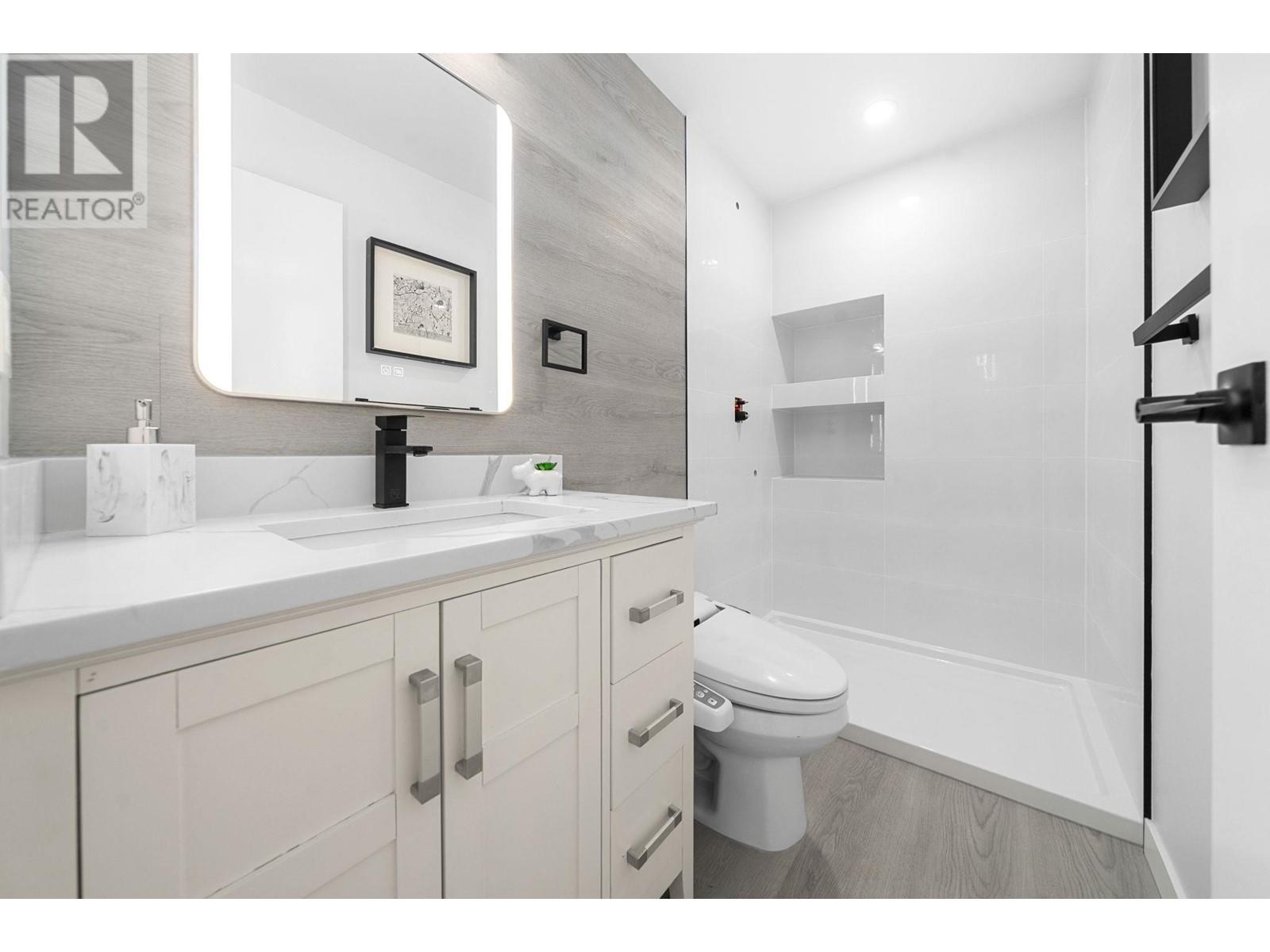 2045 Kirkstone Road, North Vancouver, British Columbia  V7J 3M9 - Photo 15 - R2990407