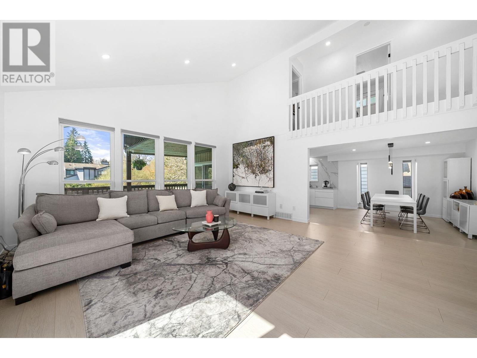 2045 Kirkstone Road, North Vancouver, British Columbia  V7J 3M9 - Photo 9 - R2990407