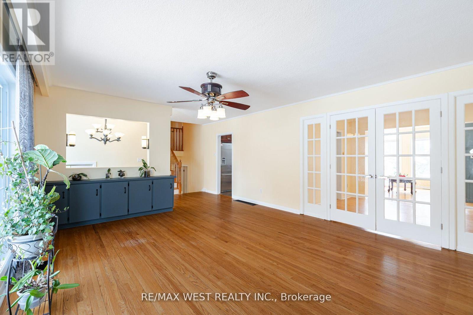 Property at 105 SHIRLEY AVENUE image 5