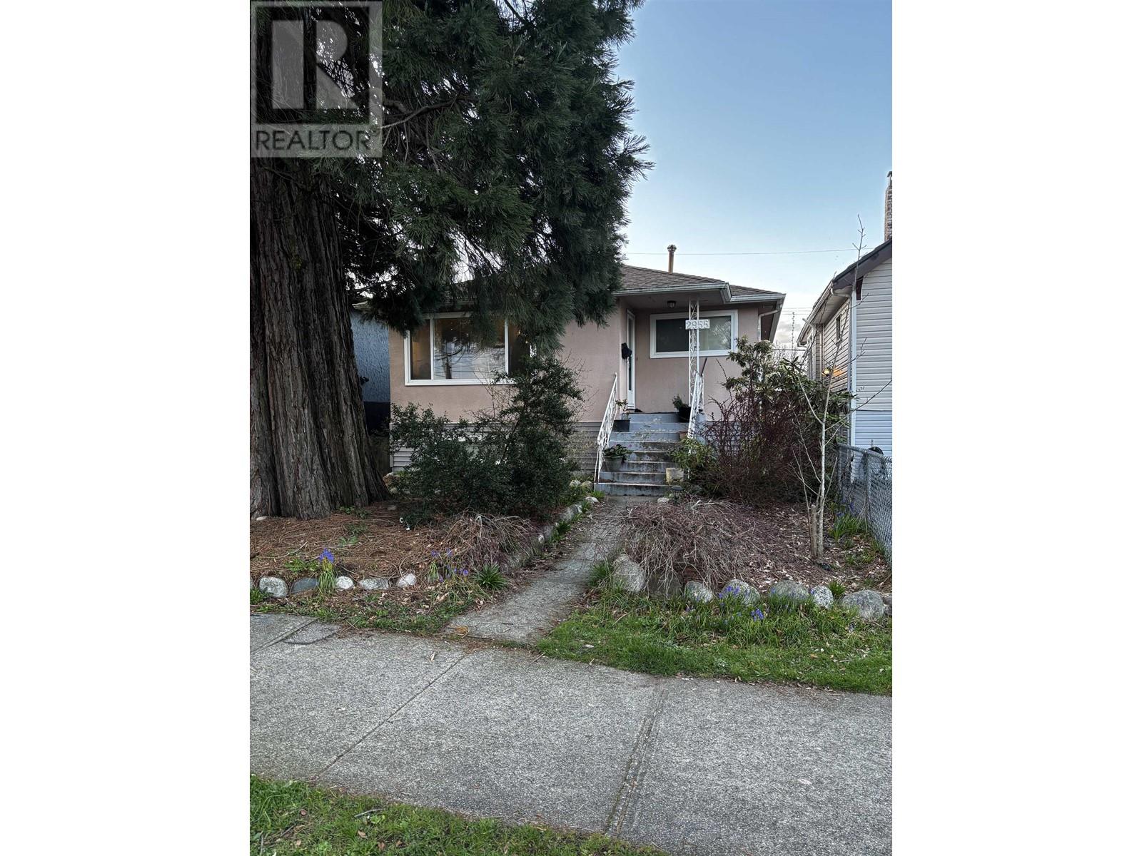 2955 E 29th Avenue, Vancouver, British Columbia  V5R 1V8 - Photo 1 - R2990172