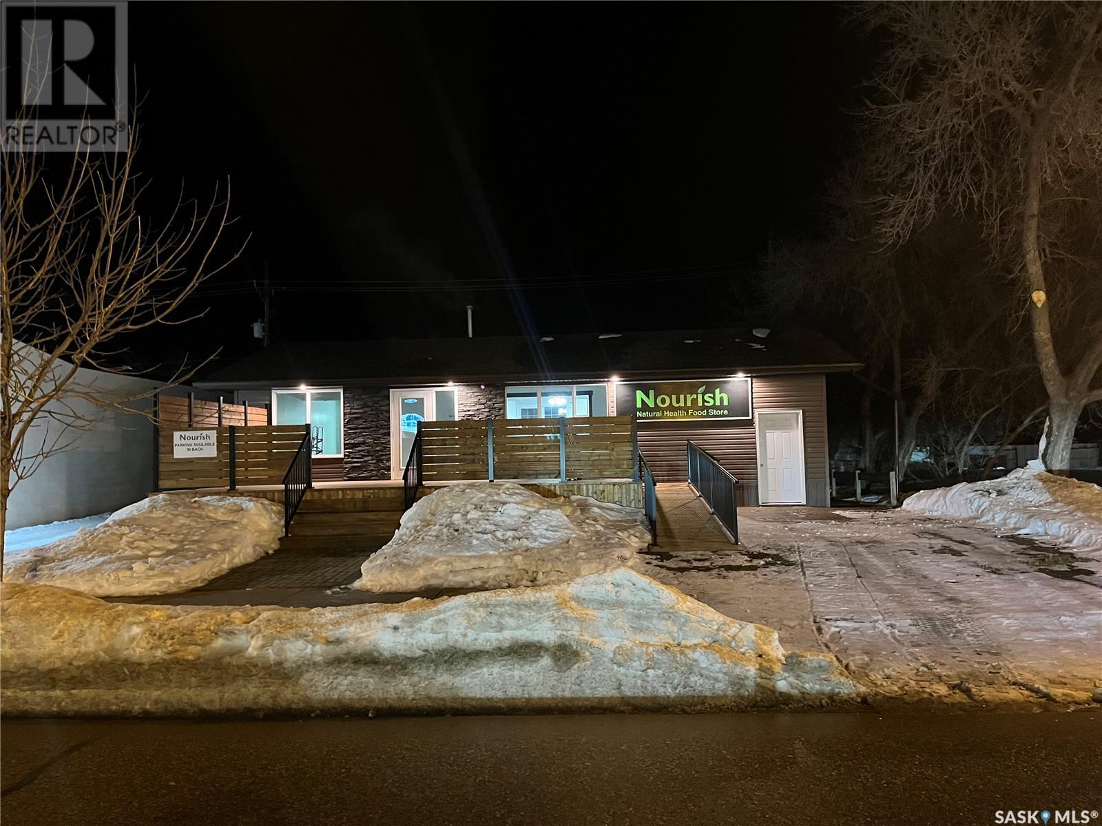 208 Central Street W, Warman, Saskatchewan  S0K 0A1 - Photo 8 - SK000043