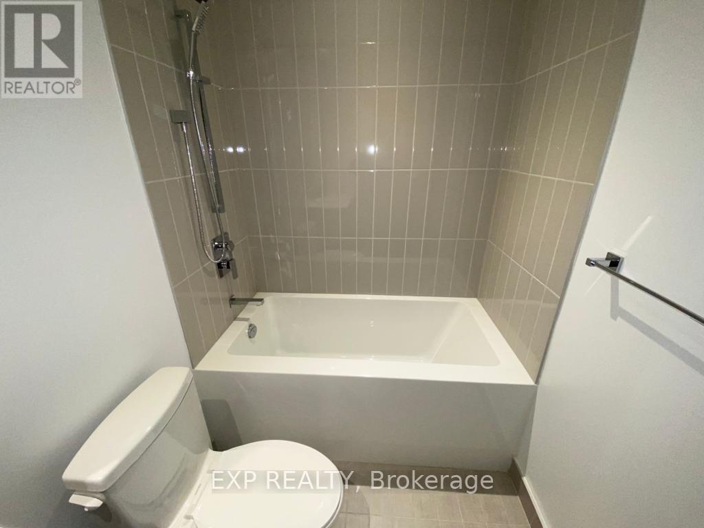208 - 3900 Confederation Parkway, Mississauga, Ontario  L5B 0M3 - Photo 14 - W12085226