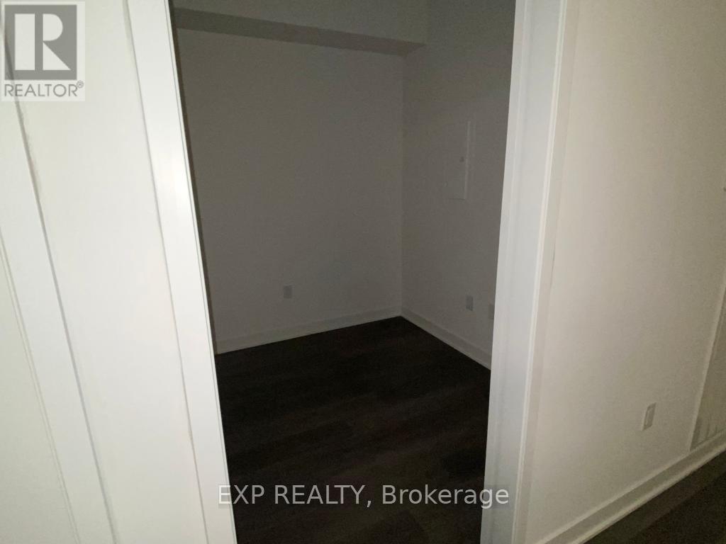 208 - 3900 Confederation Parkway, Mississauga, Ontario  L5B 0M3 - Photo 19 - W12085226