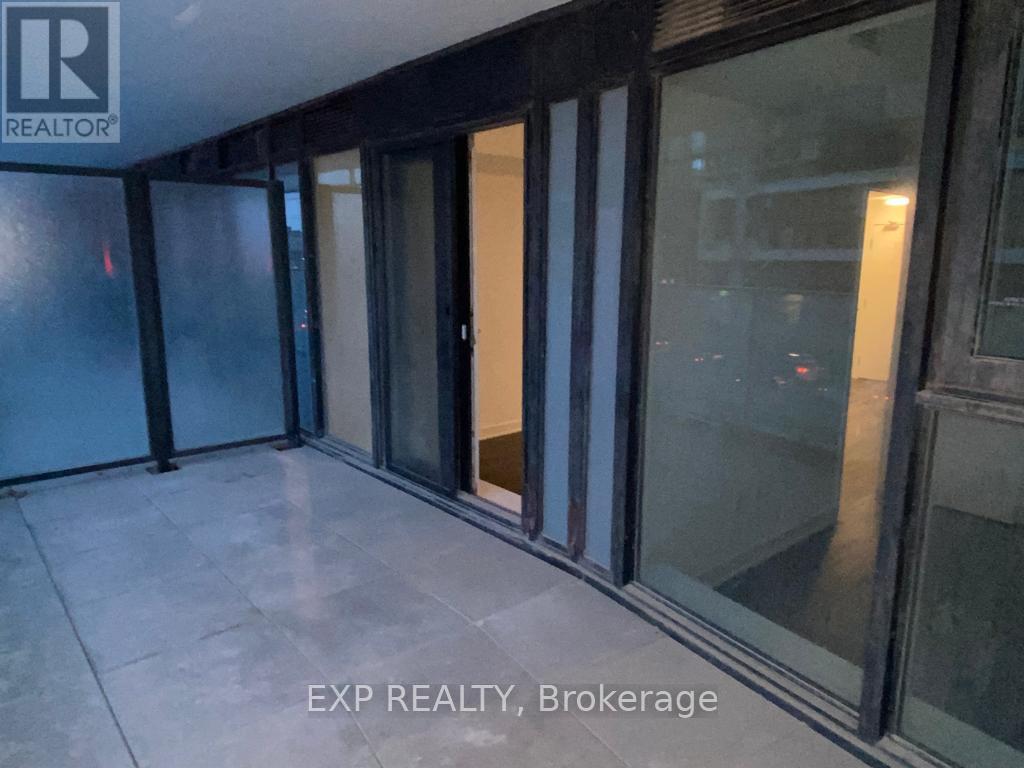 208 - 3900 Confederation Parkway, Mississauga, Ontario  L5B 0M3 - Photo 4 - W12085226