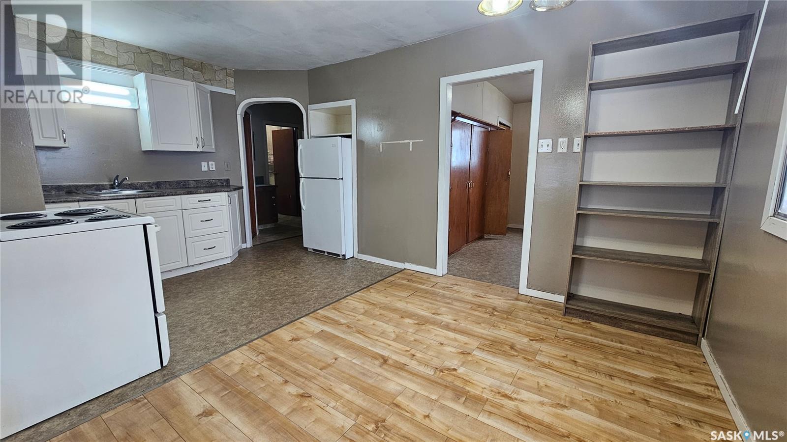 217 9th Avenue Nw, Swift Current, Saskatchewan  S9H 1A6 - Photo 9 - SK990772