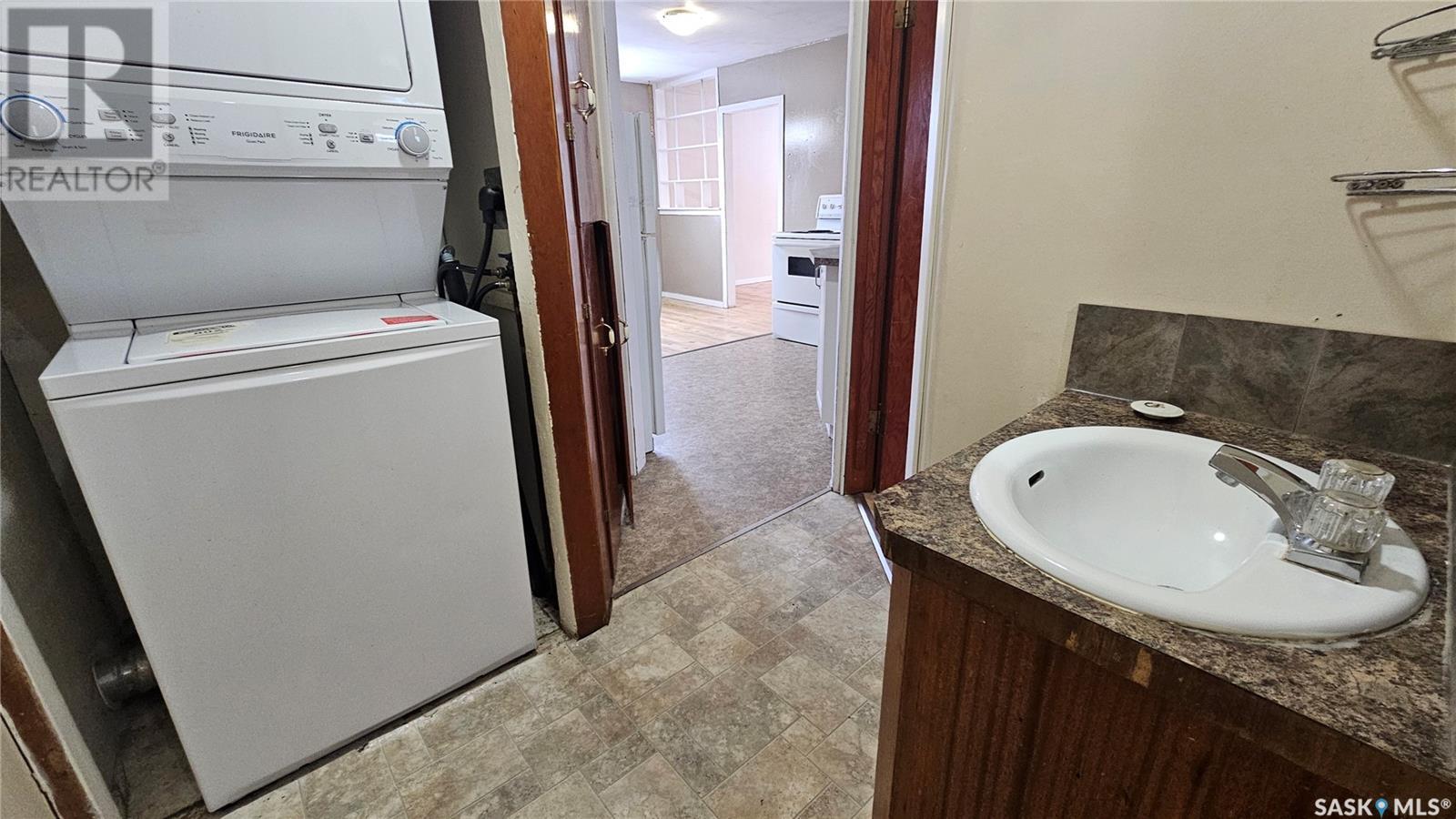 217 9th Avenue Nw, Swift Current, Saskatchewan  S9H 1A6 - Photo 19 - SK990772