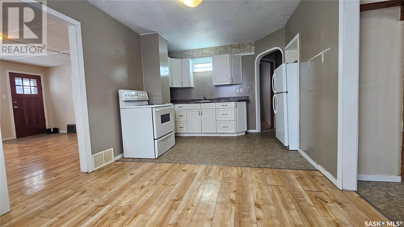 217 9th Avenue Nw, Swift Current, Saskatchewan  S9H 1A6 - Photo 12 - SK990772