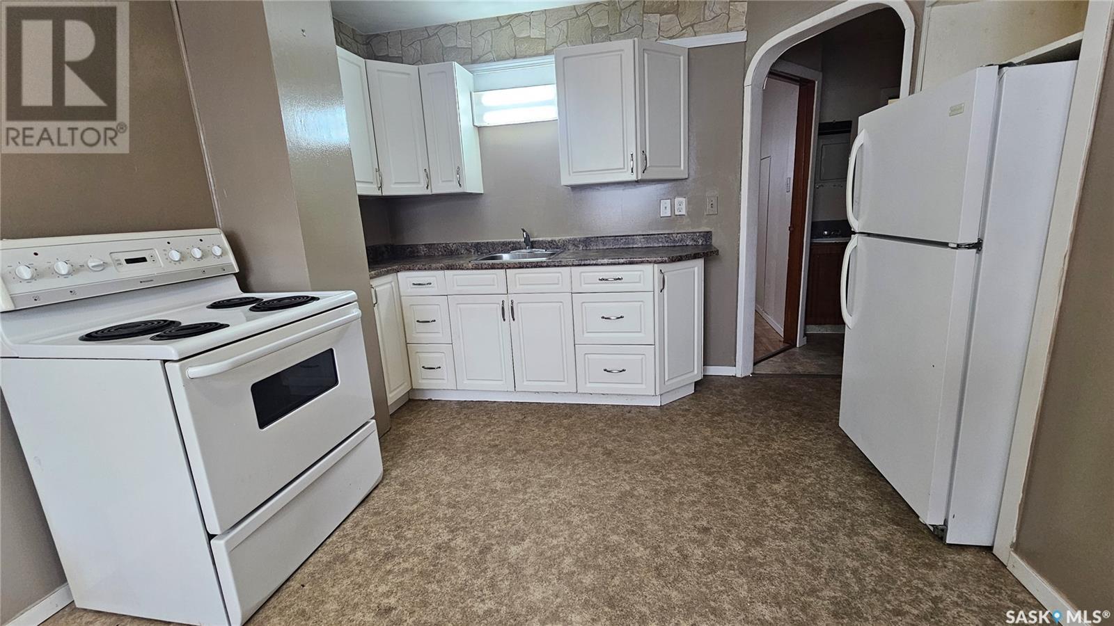 217 9th Avenue Nw, Swift Current, Saskatchewan  S9H 1A6 - Photo 11 - SK990772
