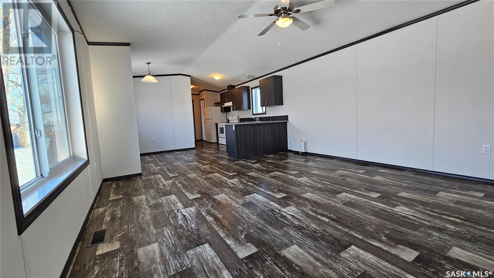 21 Prairie Sun Court, Swift Current, Saskatchewan  S9H 3X6 - Photo 8 - SK996593