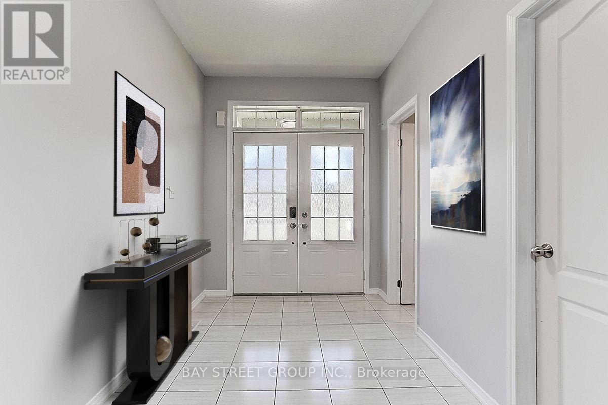 Property at 2433 EQUESTRIAN CRES CRESCENT image 3