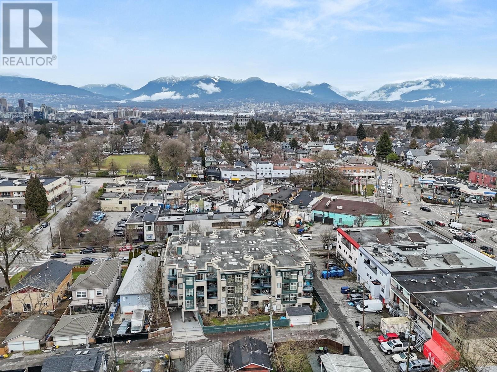 Listing Picture 33 of 33 : 206 688 E 16TH AVENUE, Vancouver / 溫哥華 - 魯藝地產 Yvonne Lu Group - MLS Medallion Club Member