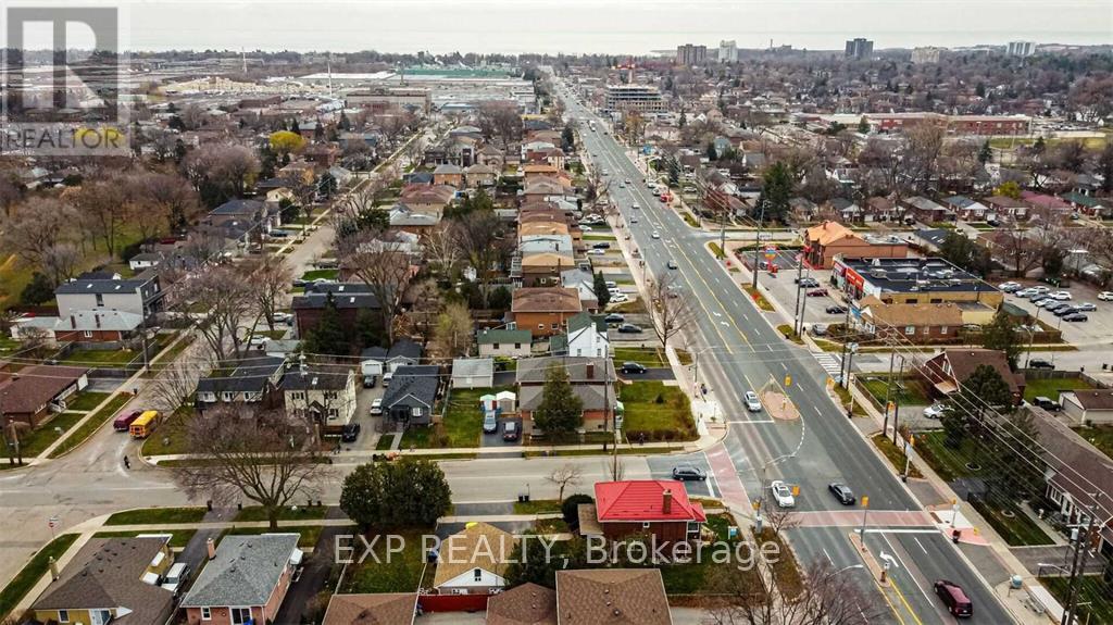 655 Browns Line, Toronto, Ontario  M8W 3V7 - Photo 18 - W12085232