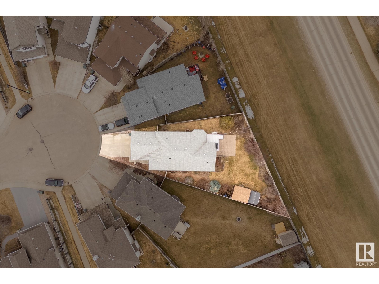 Property at 13 WESTERRA CT image 3