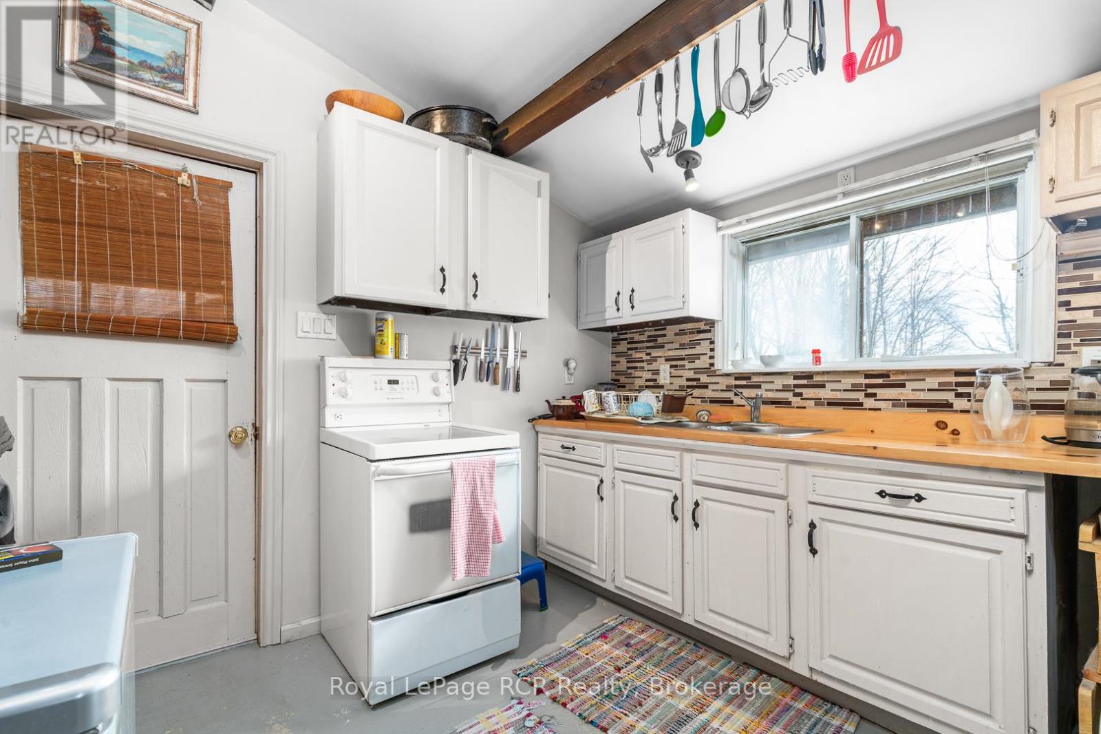 117 Mccullough Lake Drive, Chatsworth, Ontario  N0H 2V0 - Photo 10 - X12084771