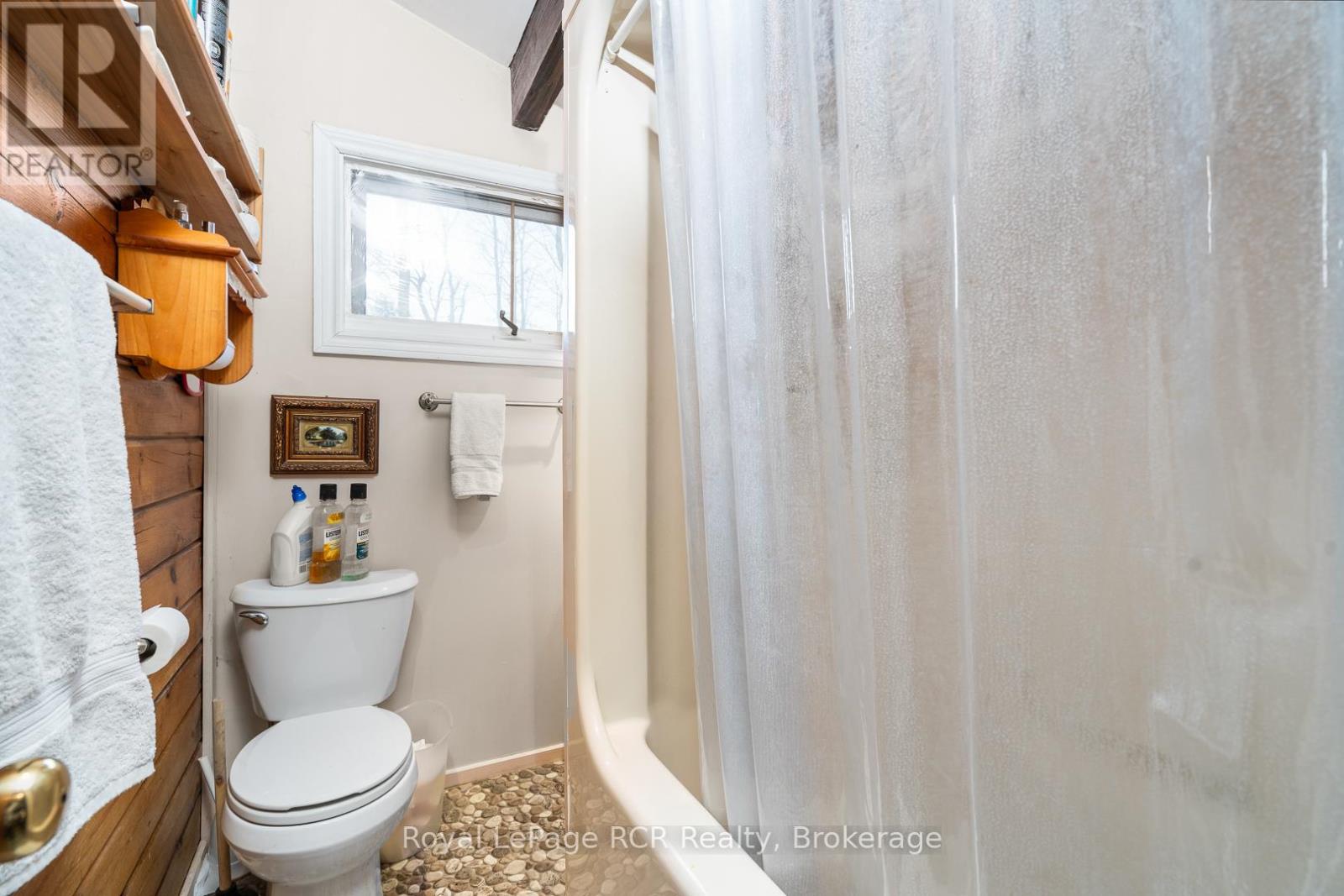 117 Mccullough Lake Drive, Chatsworth, Ontario  N0H 2V0 - Photo 15 - X12084771
