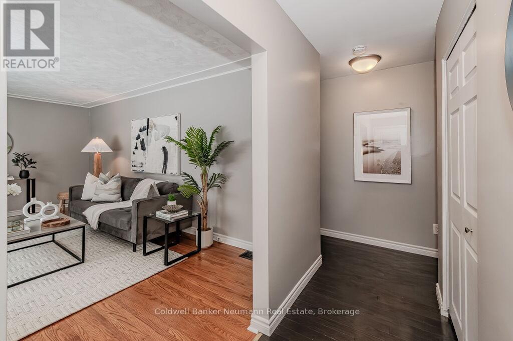 70 Freeman Avenue, Guelph, Ontario  N1H 4T3 - Photo 4 - X11970936