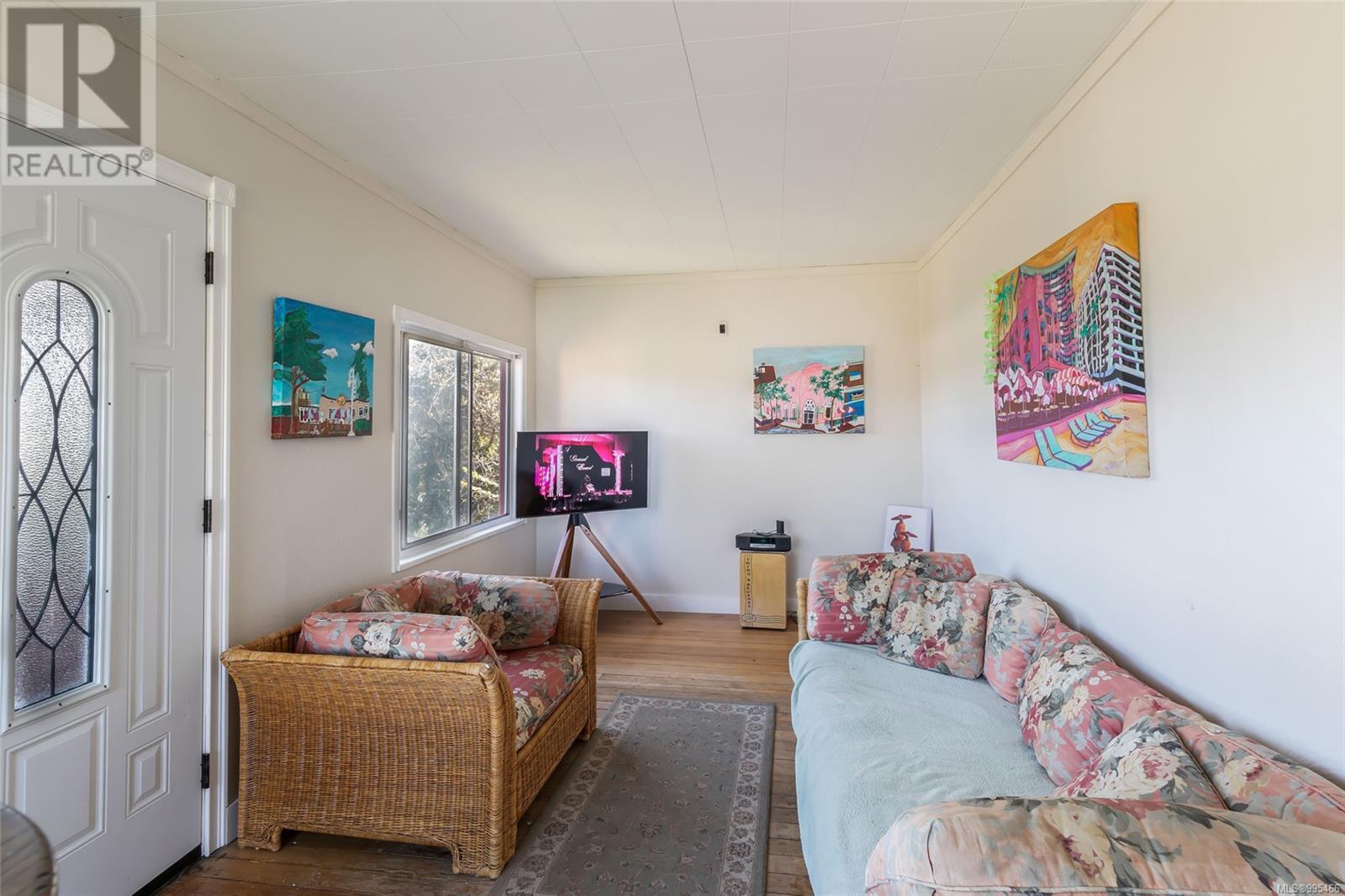 Property at 1025 Vancouver Ave image 4
