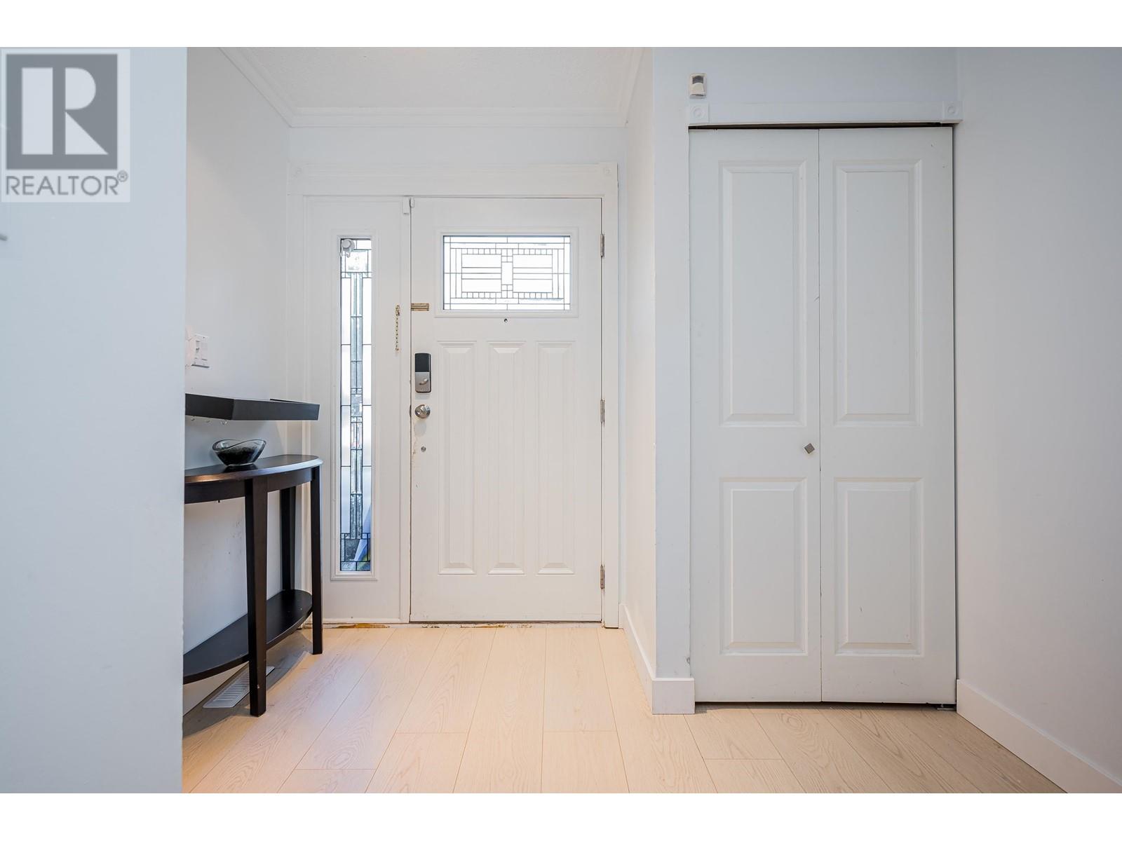 Property at 4814 FERNGLEN DRIVE image 5