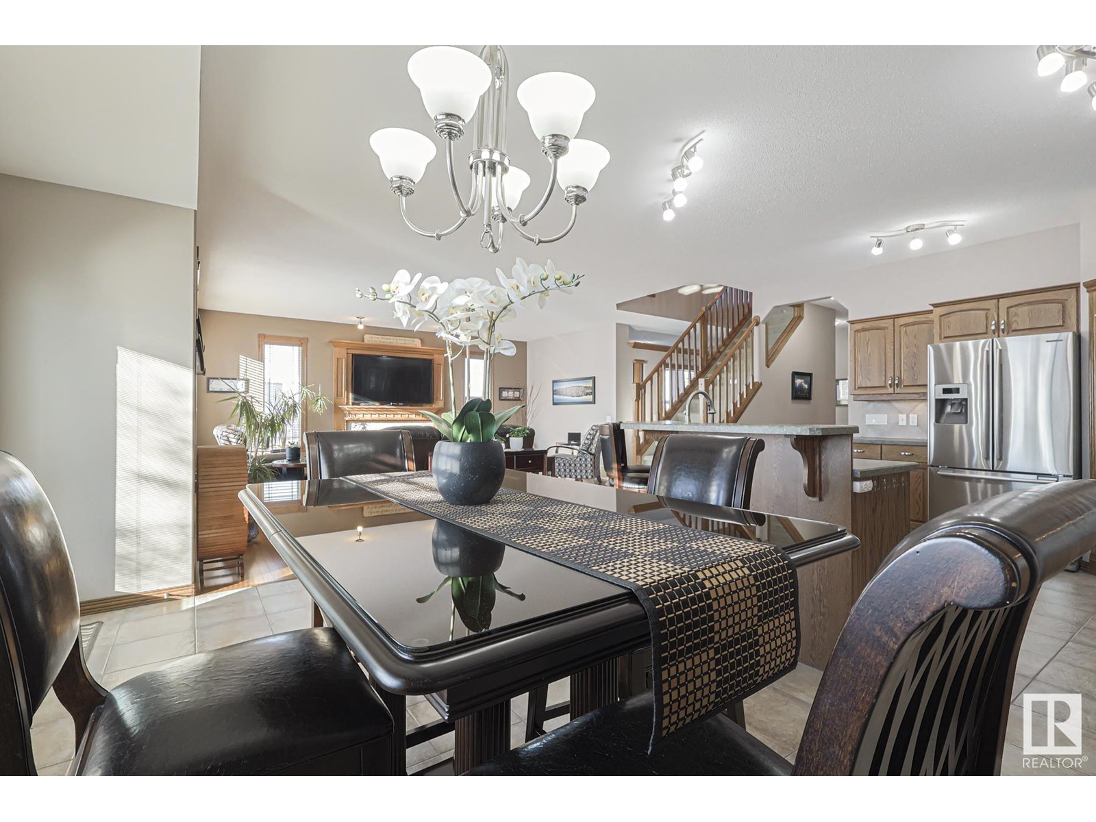 Property at 192 REICHERT DR image 4