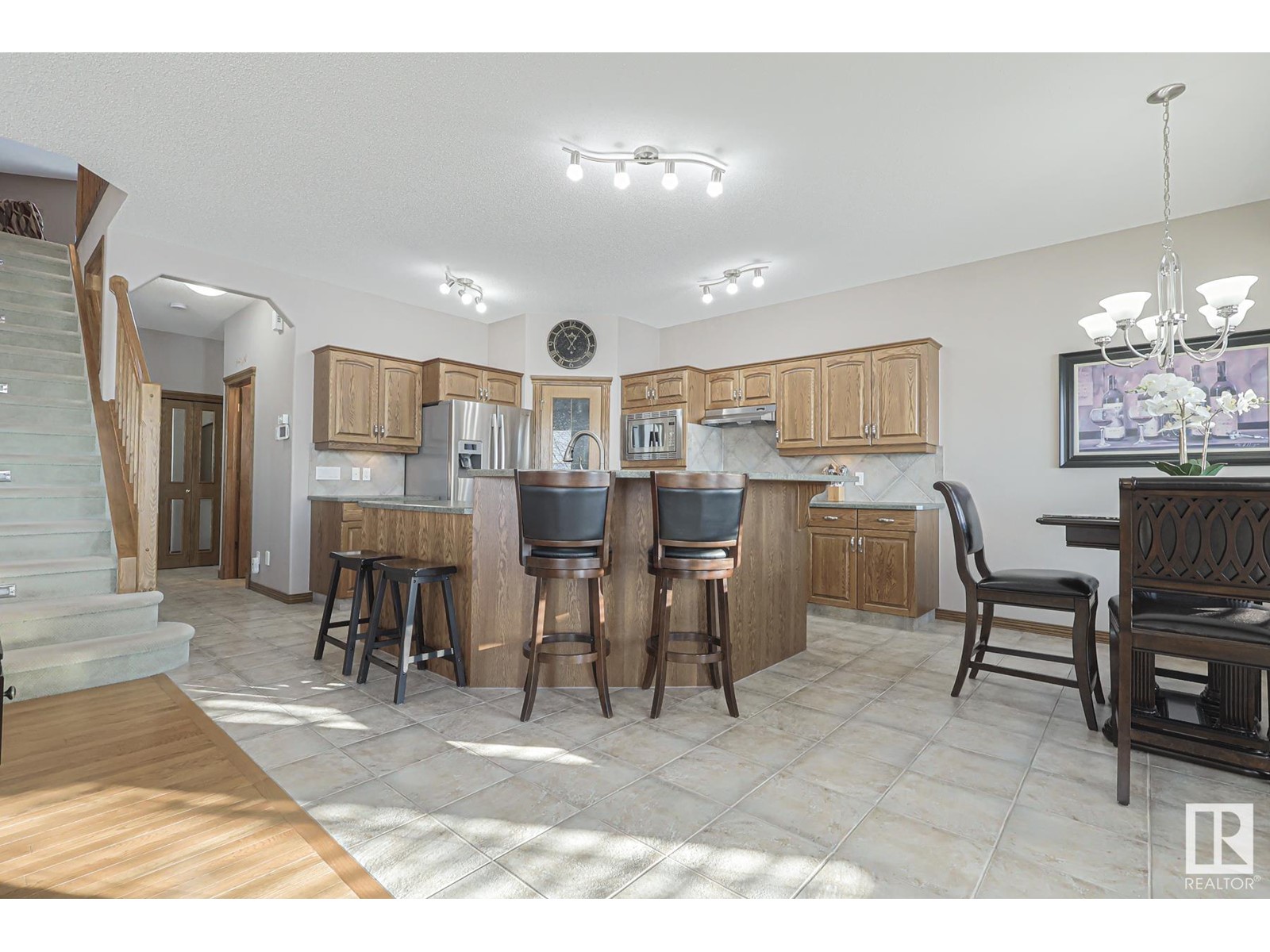 Property at 192 REICHERT DR image 5