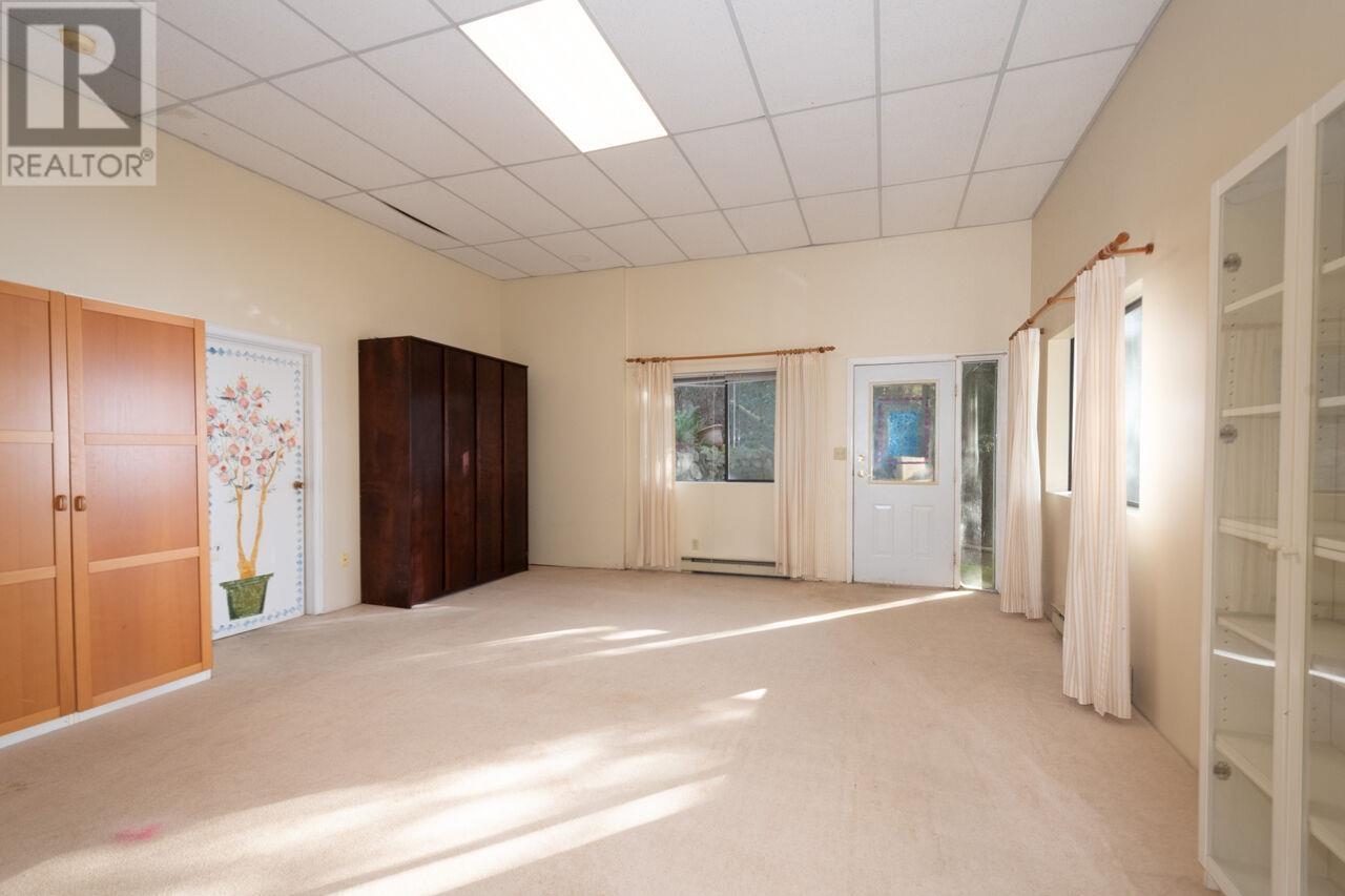 908 Clipper Place, Bowen Island, British Columbia  V0N 1G2 - Photo 13 - R2978224