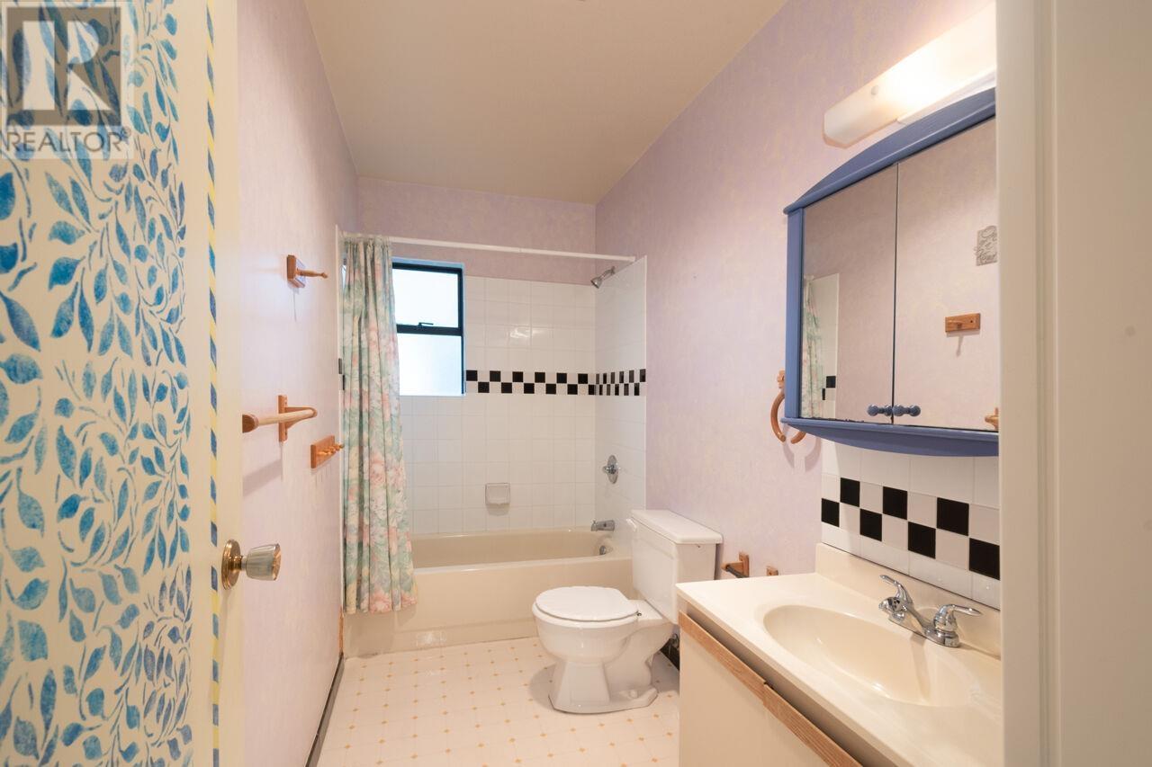 908 Clipper Place, Bowen Island, British Columbia  V0N 1G2 - Photo 14 - R2978224
