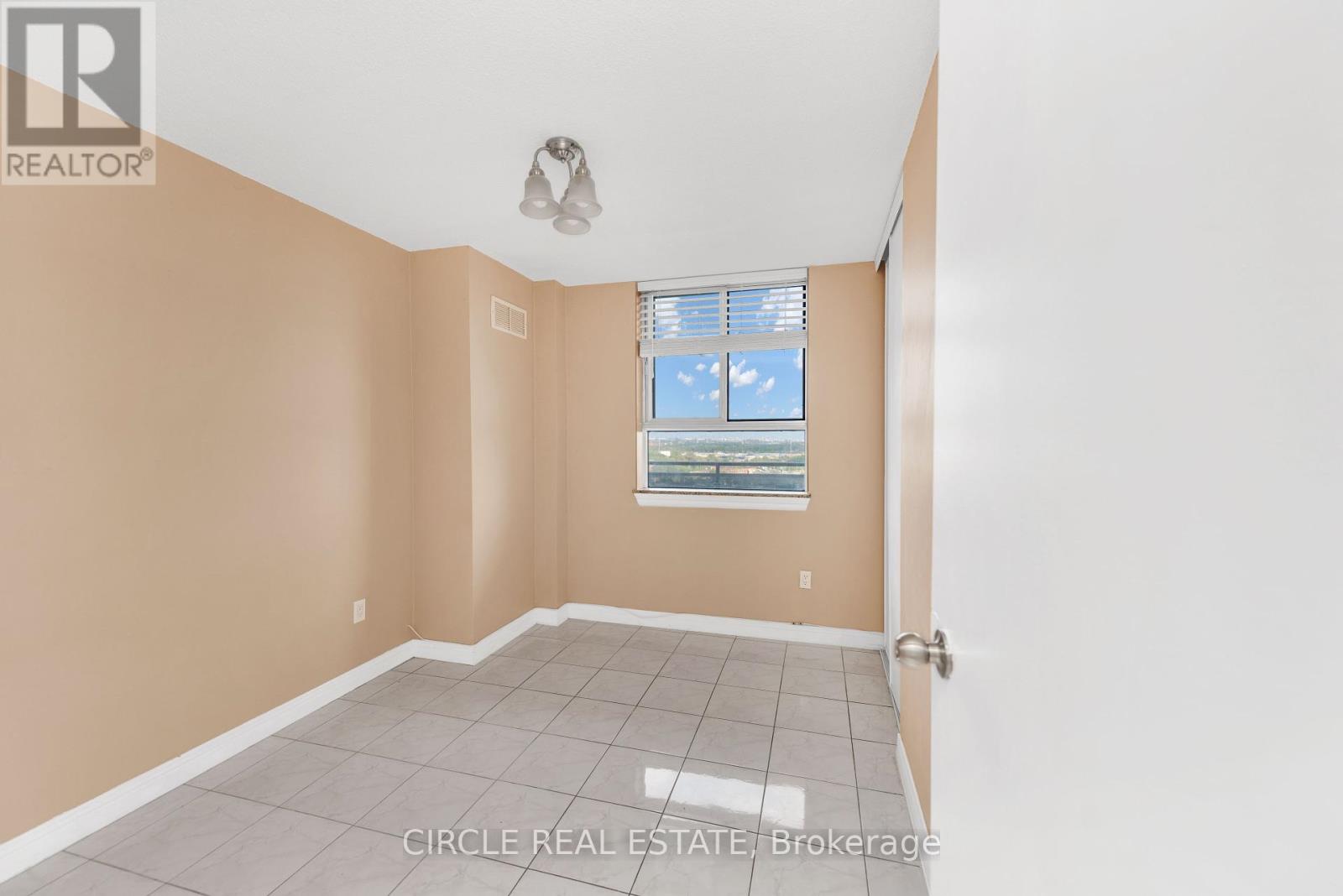 2203 - 234 Albion Road, Toronto (Elms-Old Rexdale), Ontario  M9W 6A5 - Photo 17 - W12085276