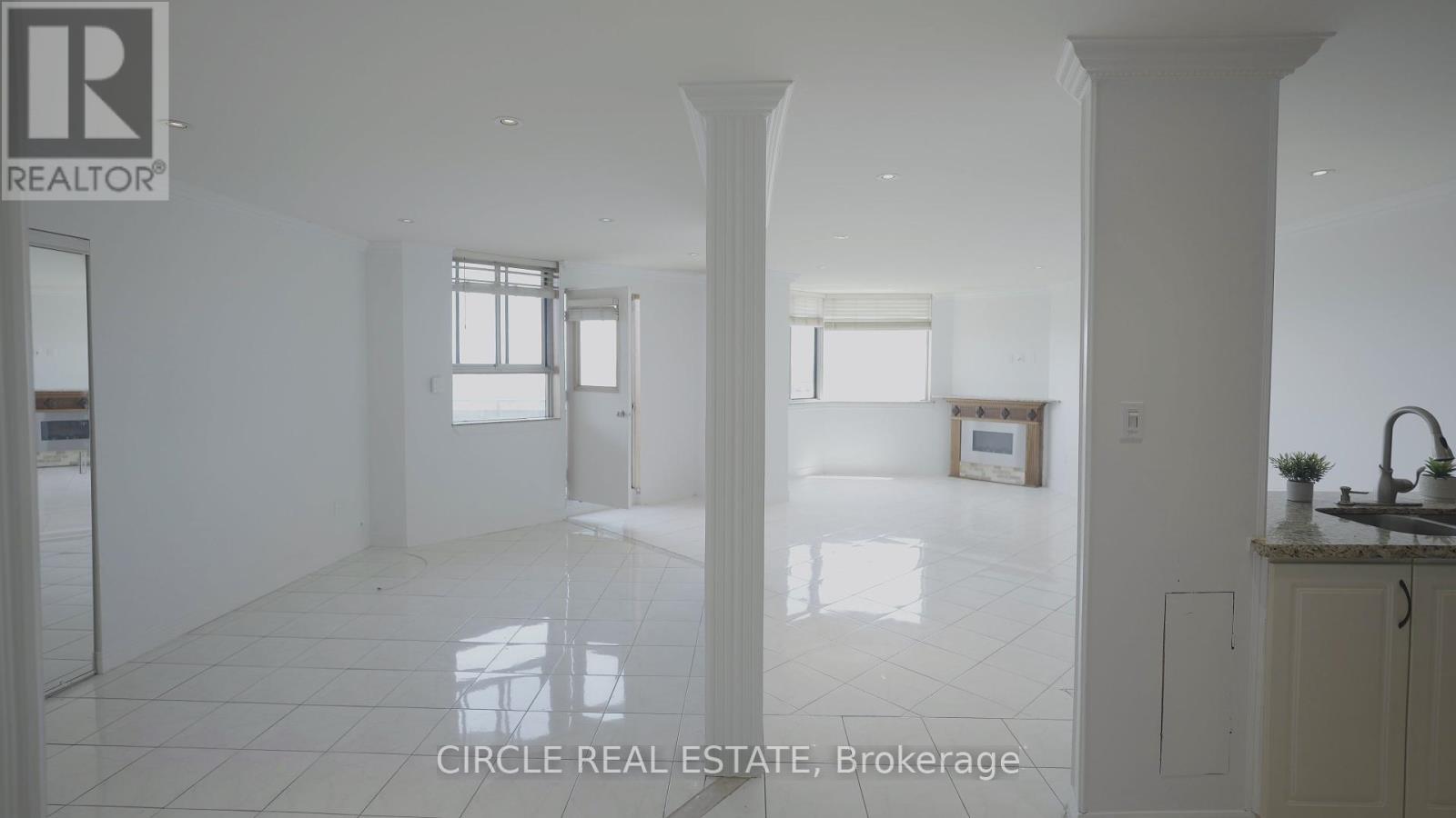 2203 - 234 Albion Road, Toronto (Elms-Old Rexdale), Ontario  M9W 6A5 - Photo 3 - W12085276