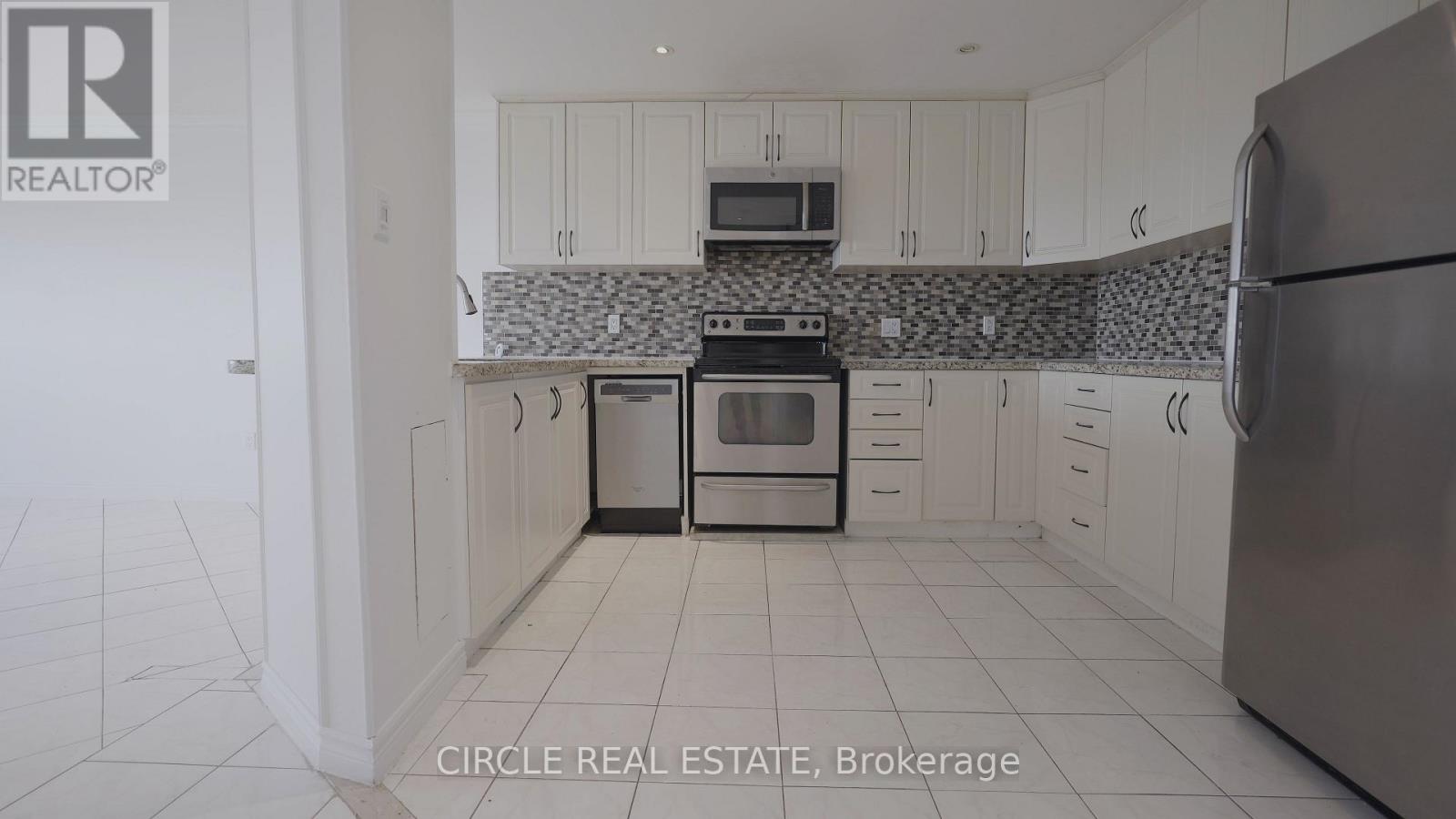 2203 - 234 Albion Road, Toronto (Elms-Old Rexdale), Ontario  M9W 6A5 - Photo 6 - W12085276