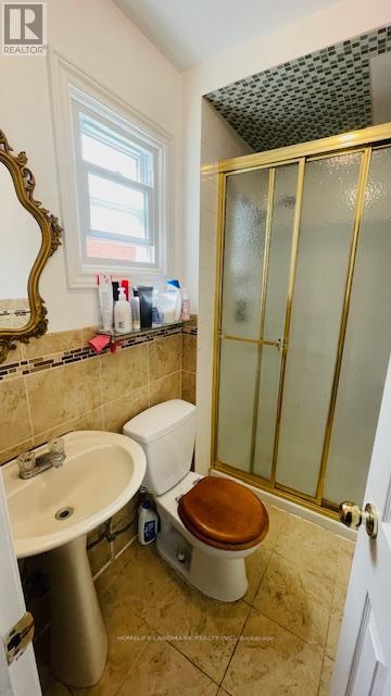 336 Batavia Place, Waterloo, Ontario  N2L 3W2 - Photo 15 - X12085282
