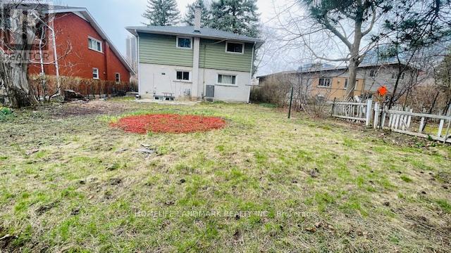 336 Batavia Place, Waterloo, Ontario  N2L 3W2 - Photo 4 - X12085282