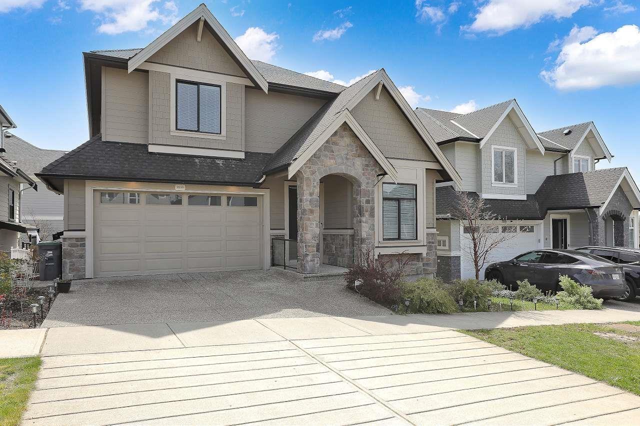 Property at 16520 21A AVENUE image 3