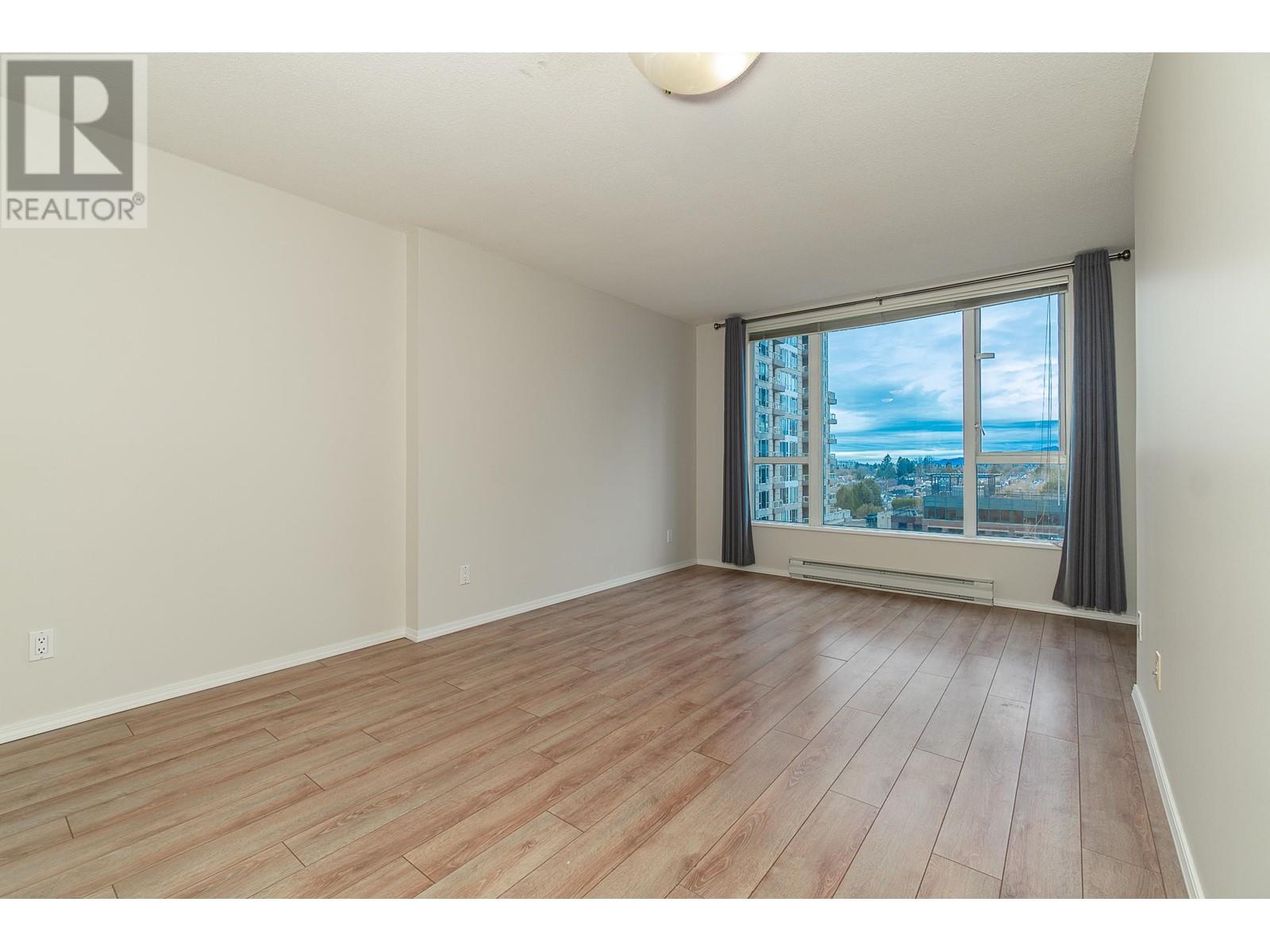 Listing Picture 3 of 30 : 908 5189 GASTON STREET, Vancouver / 溫哥華 - 魯藝地產 Yvonne Lu Group - MLS Medallion Club Member