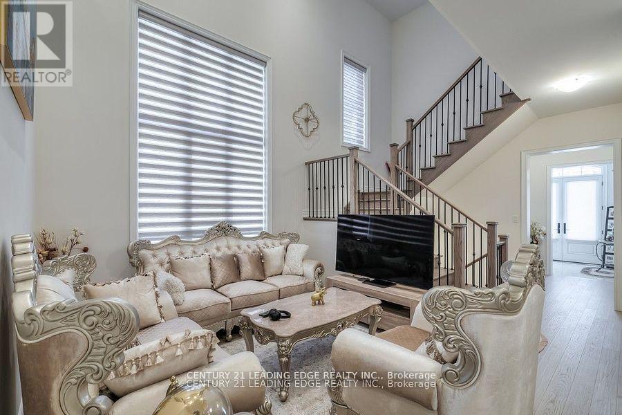 Property at 77 TERRAVISTA CRESCENT image 4