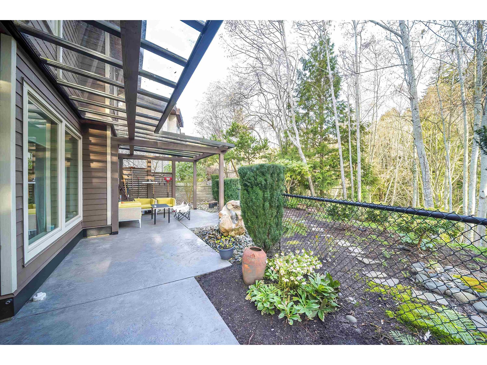 14533 Magdalen Avenue, White Rock, British Columbia  V4B 2X5 - Photo 34 - R2990571