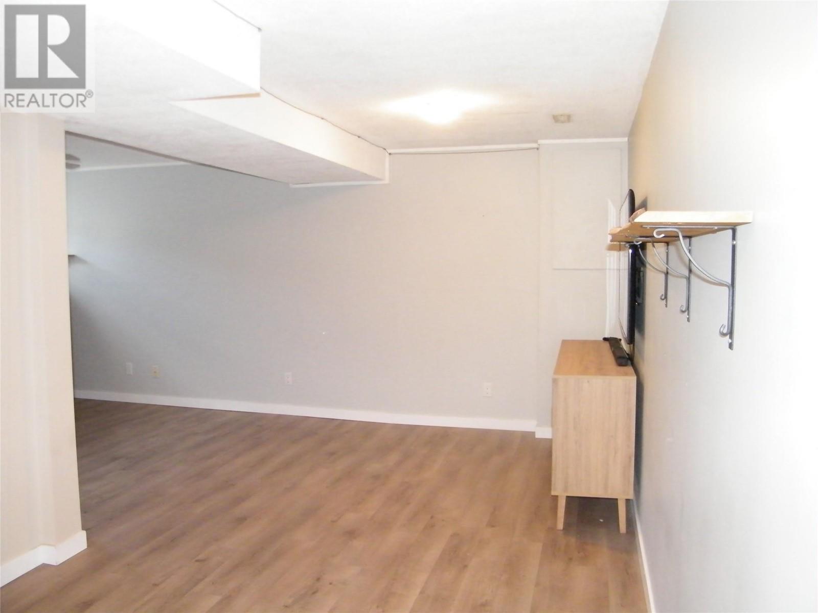 879 Dever Drive, Kamloops, British Columbia  V2B 6P9 - Photo 22 - 10342557