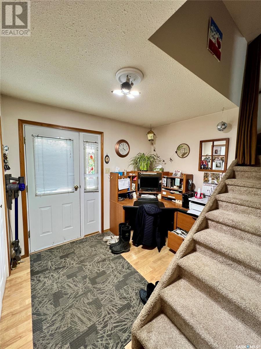 676 3rd Avenue Ne, Swift Current, Saskatchewan  S9H 2H5 - Photo 9 - SK990914