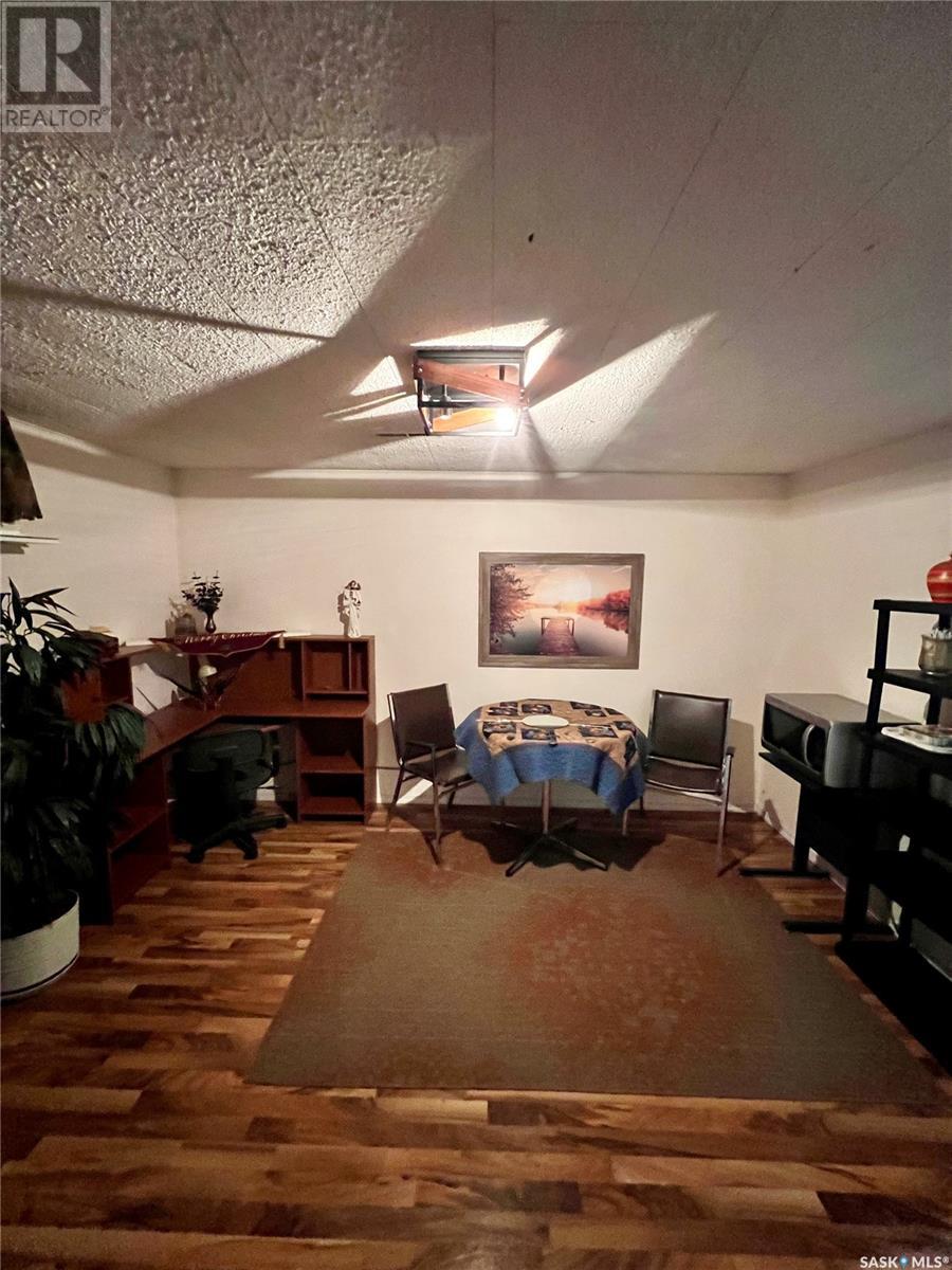 676 3rd Avenue Ne, Swift Current, Saskatchewan  S9H 2H5 - Photo 18 - SK990914