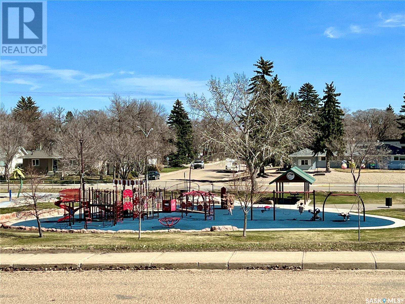 676 3rd Avenue Ne, Swift Current, Saskatchewan  S9H 2H5 - Photo 24 - SK990914
