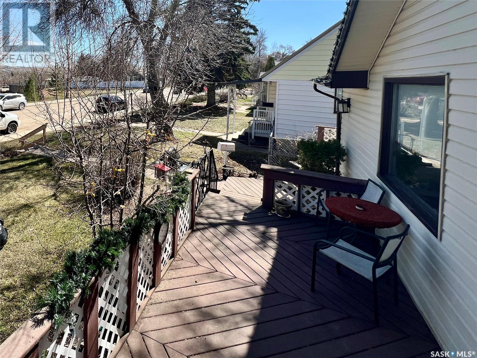 676 3rd Avenue Ne, Swift Current, Saskatchewan  S9H 2H5 - Photo 23 - SK990914